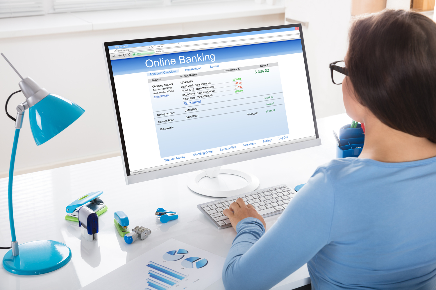 4 benefits of getting a checking account