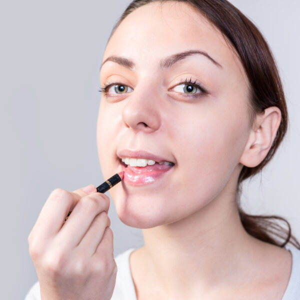 An overview of lip glosses and lip stains