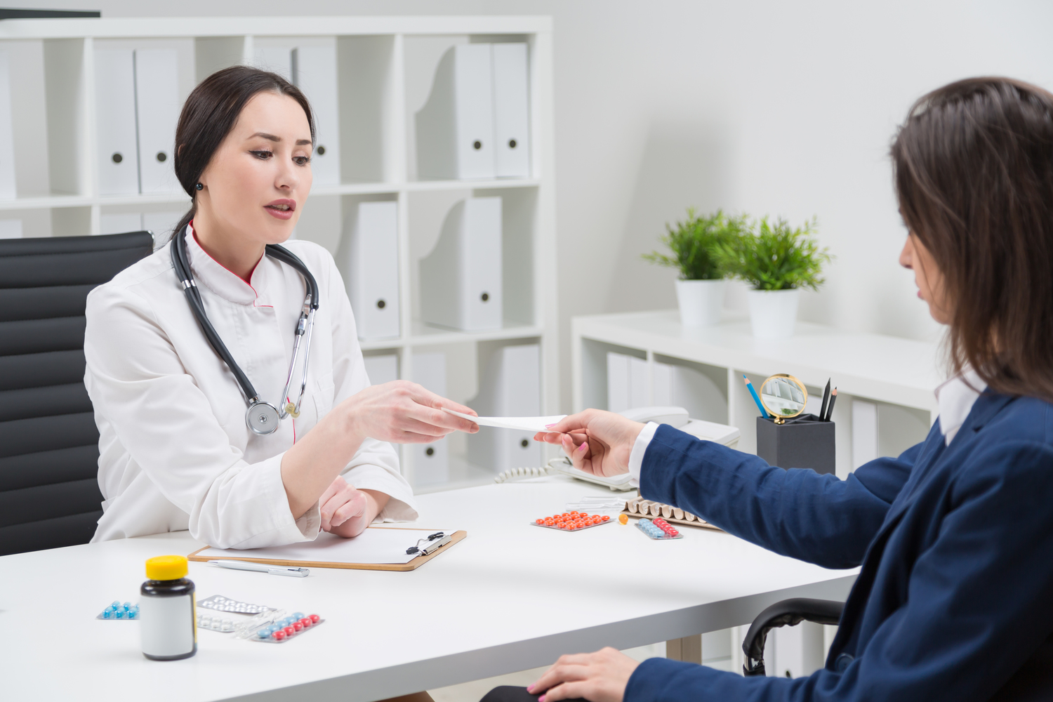 Symptoms and treatment of atrophic vaginitis